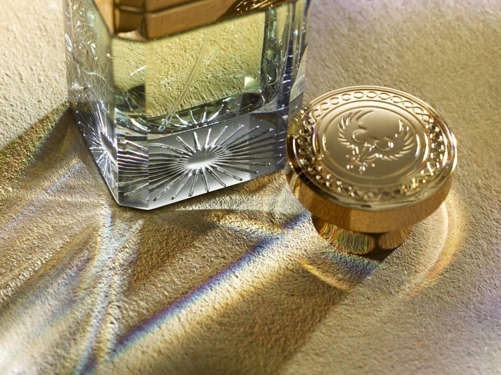 close up of bottle and lid